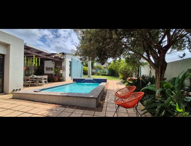 4 BEDROOM HOUSE FOR SALE IN MIDSTREAM RIDGE